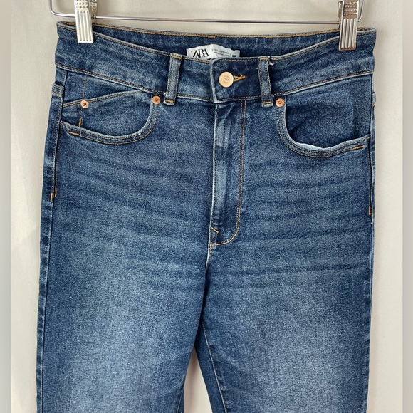 Zara High Rise Straight Medium Distressed Jeans Size 4 - Picture 5 of 9